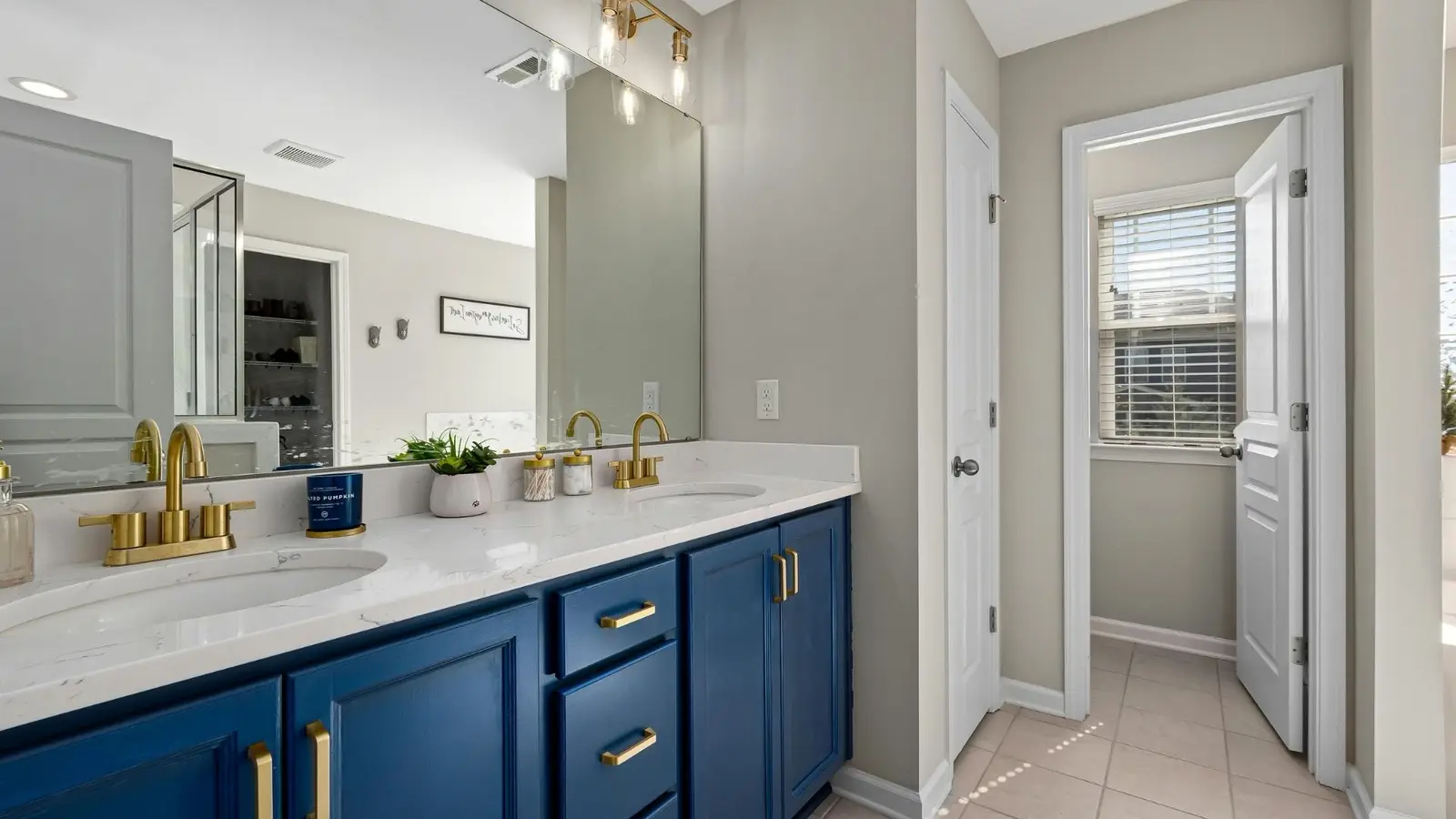 Bathroom vanity remodeling by Energy Construction BK in Brooklyn, NY